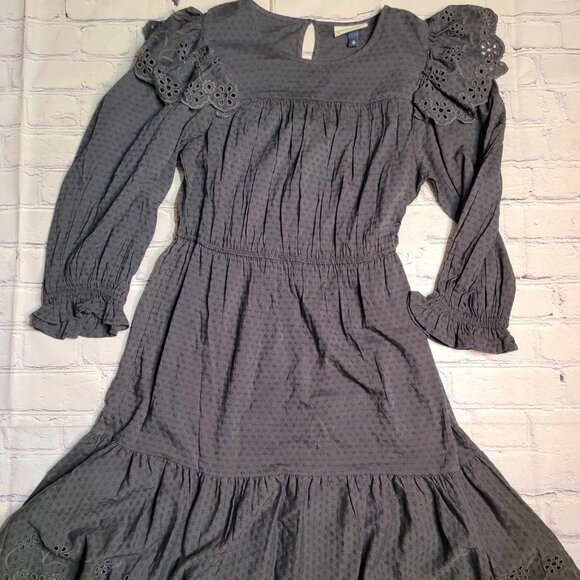 Universal Threads Eyelet Peasant Dress Size Medium - Picture 1 of 2